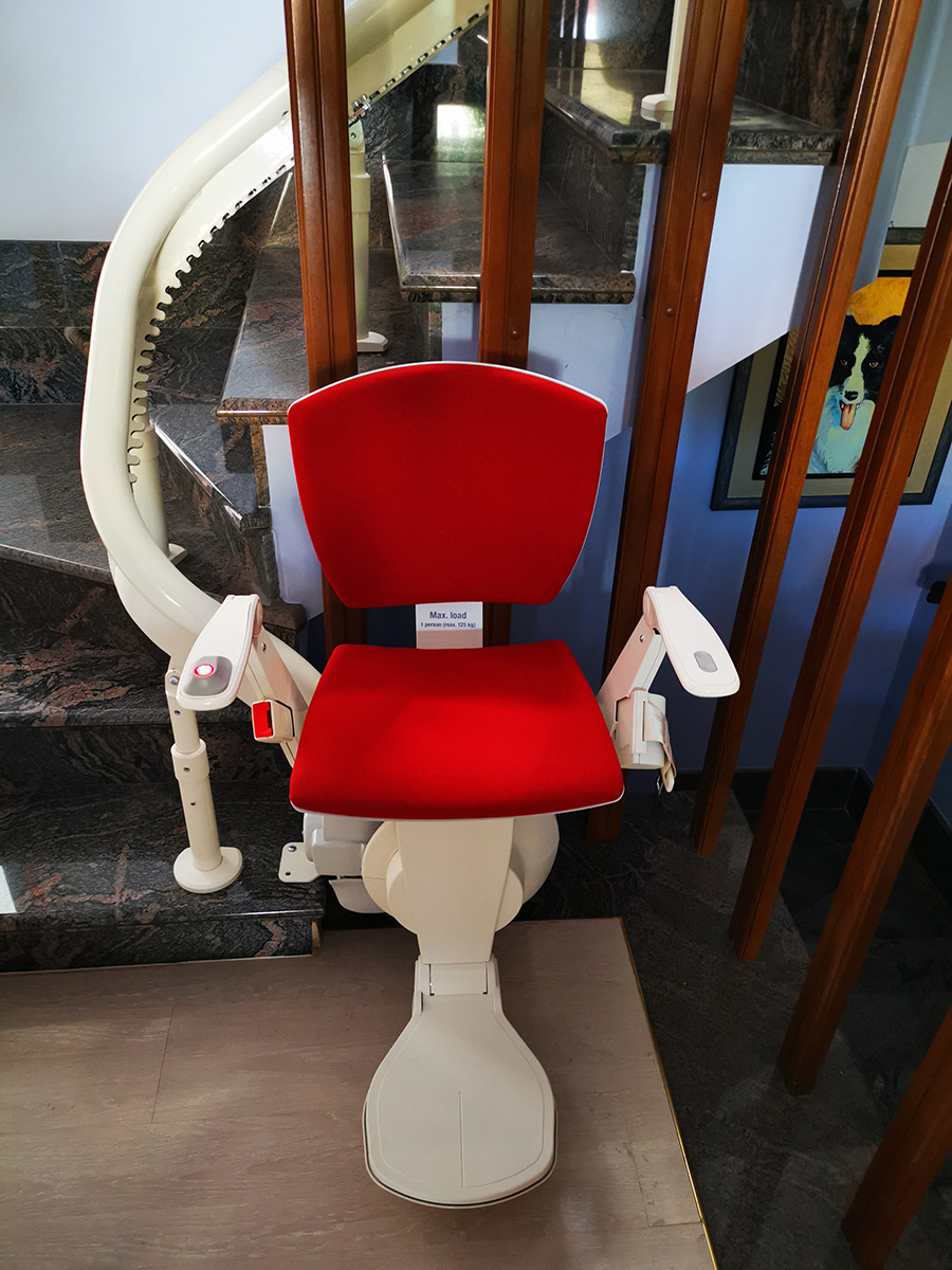 montascale-segg-curv-03